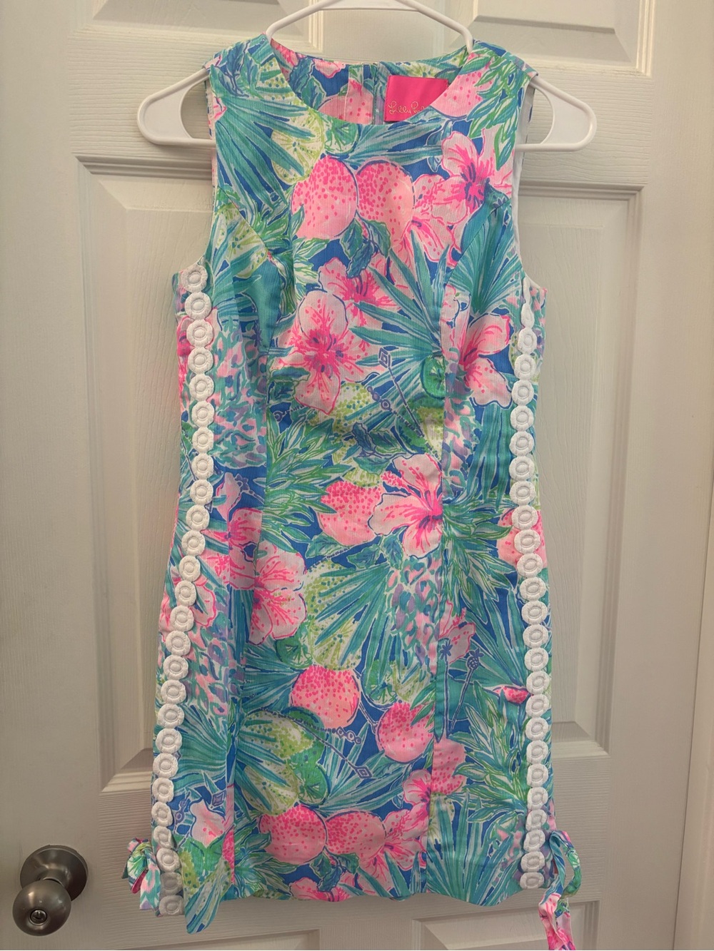 Lilly Pulitzer Sleeveless Tropical Floral Shift Dress in Pink, Blue & Green